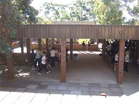 Greenwood Senior High School(グリーンウッド・シニアハイスクール)